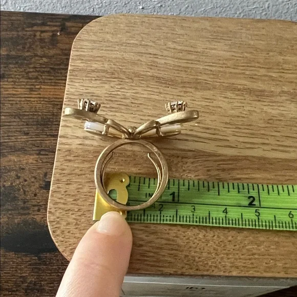 Vintage Juicy Couture Gold Butterfly Ring Gemstones - Picture 8 of 10